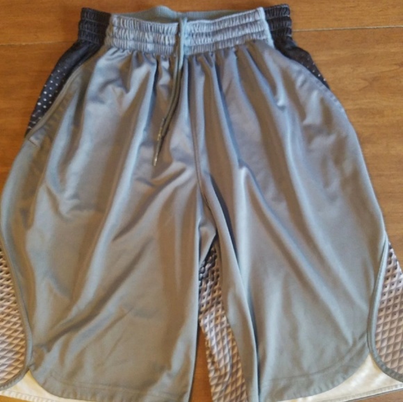 🚫 Sold🚫SoldGuc Jordan shorts men's size L - Picture 2 of 5